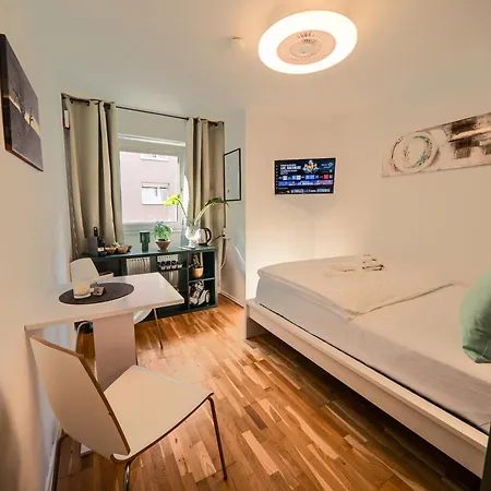 Apartment Oasis -